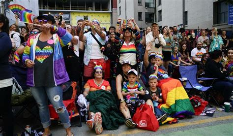 Did Videos Show Naked Men at 2023 Seattle Pride Parade, with。